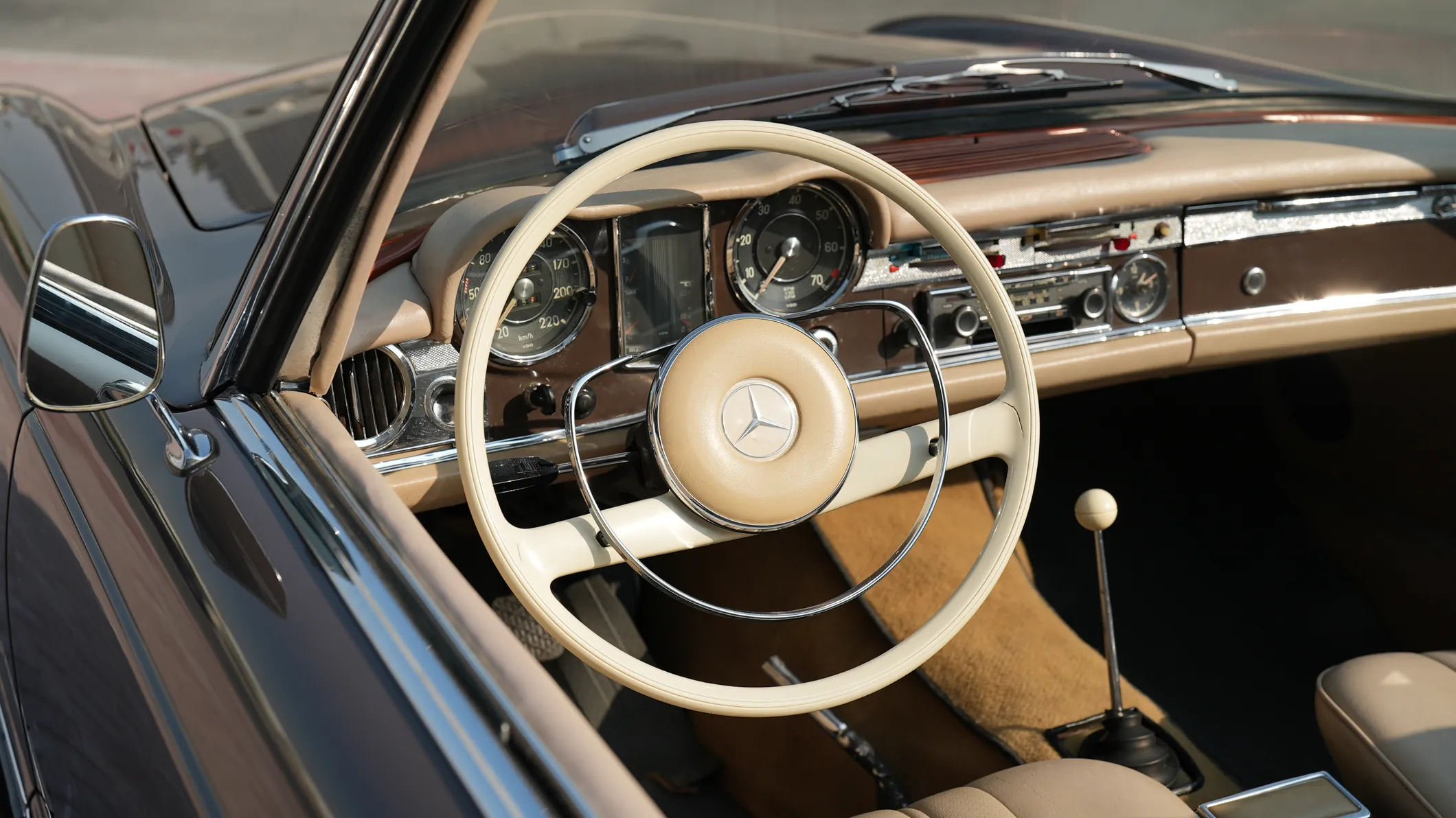 1967 Mercedes-Benz 280 SL "Pagoda"